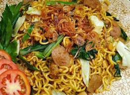 Bahan utama membuat gulai tepek ikan : Bumbu Resep Dan Bahan Bahan Yang Dibutuhkan Untuk Membuat Mie Goreng Ala Chinese Food Resep Makanan Cina Makan Malam Makanan Ringan Gurih