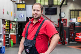 Unser servicespektrum beinhaltet alles rund ums auto. Moltke Garage Koln In 50674 Koln