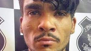 No fim da tarde, a polícia civil do df divulgou a foto de lázaro barbosa de souza e o confirmou como suspeito de. Lazaro Barbosa E Morto Durante Captura Em Goias Policia Ig