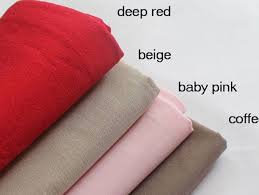 Sama seperti bahan wolfis kain woll crepe juga ada yang versi jet black yaitu kain wollycrepe yang diproduksi khusus hitam dengan kualitas yang lebih bagus dan lebih tebal. Mengenal Bahan Kain Wollycrepe Karakteristik Kelebihan Harga Dll
