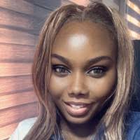 20+ "Bella Sampson" profiles