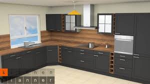Kuchenplanung Klassische Winkelkuche In Schwarzer Rahmenoptik In 2020 Kuchen Planung Kuche L Form Haus Kuchen