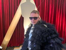 Abigail Ling (@Abi_Ling)