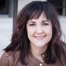 Alisa Greene's Instagram, Twitter & Facebook