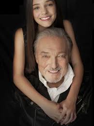 MODERÁTOR si pred KARLOM GOTTOM (†80) stiahol nohavice: Dôvod vás PREKVAPÍ