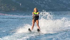 Water skis └ waterskiing & wakeboarding └ sporting goods all categories antiques art baby books, comics & magazines business, office & industrial cameras. 10 Best Water Skis In 2021 Tested And Reviewed By Water Enthusiasts Globo Surf