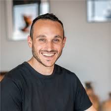 Did you know that only 43% of txns in Japan 🇯🇵 are cashless & 5 years ago  this used to be only 27%.