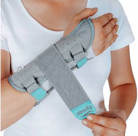 Sử dụng nẹp hỗ trợ điều trị hội chứng ống cổ tay