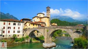 Every november, san giovanni d'asso holds a truffle festival. San Giovanni Bianco Italy Review