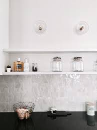 Https Billieblanket Elle Fr Wp Content Uploads 2019 04 Fullsizerender 67 Jpg En 2020 Douche En Coin Decoration Entree Appartement Decoration Maison