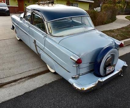 ✨FOR SALE✨ Contact @conradviz13 1954 HUDSON JETLINER 4 door sedan with continental package, whitewall tires, fender skirts, window visors. 202 straight six motor with dual range Hydramatic Transmission (automatic). 6 volts. Has