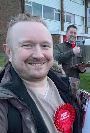Today, we paused to remember. Harrogate Town Councillors joined residents,  veterans, civic leaders and distinguished guests in solemn acts of  remembrance across our community. The Mayor of Harrogate, Councillor Chris  Aldred, laid