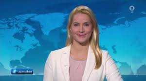Bekannt ist sie vor allem durch ihre moderationen der tagesschau. Judith Rakers Tagesschau Am 03 01 2019 B Papa Pauls Tv Moderatorinnen Forum
