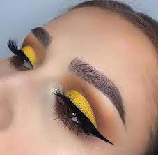 Mouse On When It Comes To The Best Social Gathering Makeup Thoughts For Birthday Parties Ikeama Ojos Amarillos Maquillaje Ojos Azules Sombra De Ojos Amarilla