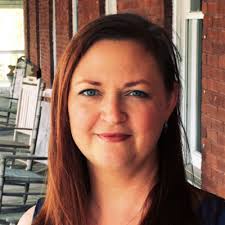 In 2003, recently divorced and parenting a young son, Fern Johnson '05…