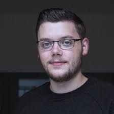 Robin Stickel's Instagram, Twitter & Facebook