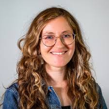 Janelle Williamson's Instagram, Twitter & Facebook