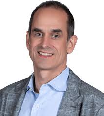 Stephen Currie's Instagram, Twitter & Facebook