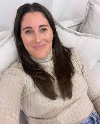 Chrissy Connell's Instagram, Twitter & Facebook