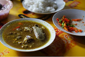 Gulai kambing bustaman pak sabar yang telah berdiri sejak 1969 ini merupakan salah satu tujuan wisata kuliner di semarang yang masih populer dan ramai hingga saat ini. Wisata Kuliner Semarang Yang Menggoda Selera