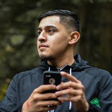 Aaron Bonilla's Instagram, Twitter & Facebook