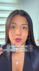 Edith Celis's Instagram, Twitter & Facebook