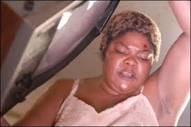 Queridísima mamá": 10 madres de cine que dan mucho miedo