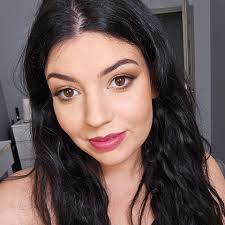 Can I buy a shark teeth necklace at Eagles? If not, where can I find it?