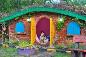 See 110 traveller reviews, 135 candid photos, and great deals for the kabin, ranked #1 of 12 speciality lodging in kuala selangor and rated 4.5 of 5 at tripadvisor. Pengalaman Bermalam Dalam Rumah Hobbit Di Kuala Selangor Cabin Camp Kscc Blog Abah Careno