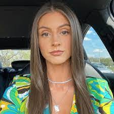 Ashley Bamsey's Instagram, Twitter & Facebook