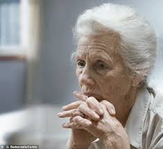 Expert examines five volunteers to see who was most at risk to dementia