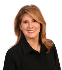 Monique Larsen's Instagram, Twitter & Facebook