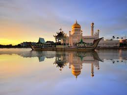 Berdasarkan lembaga perlembagaan negara brunei darussalam yang bermula pada tahun 1984, etnik negara brunei darussalam terdiri daripada puak atau rumpun jati secara rasmi di bawah pendaftaran kebangsaan iaitu etnik melayu brunei, kedayan, tutong, dusun, belait, murut dan bisaya. Brunei Darussalam South East Asia Ipr Sme Helpdesk