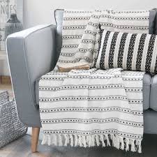 Colcha De Algodon Blanco Con Motivos Negros 160x210 Cm Rhodes Guest Bedroom Throw Blanket Home Deco