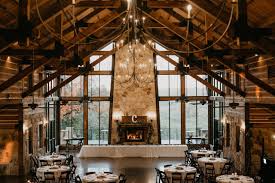 Lodge Wedding Venue Mountain Resort Style Wedding Venue Destination Wedding Venue Lodge Style D Lodge Wedding Reception Log Cabin Wedding Snowy Wedding