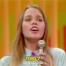 evolução de michelle phillips (1965-2024) #nostalgia #californiadreaming  #evolução #evolutionchallenge #michellephillips #themamasandthepapas #fyp  #60s #70smusic #anos60 #woodstock