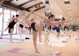 Specializing in bikram yoga, for approximately 90 minutes students work on 26 different postures in a room heated to about 105 degrees. Bikram Yoga Encino 23 Photos 138 Reviews Yoga 17200 Ventura Blvd Encino Ca Phone Number Classes