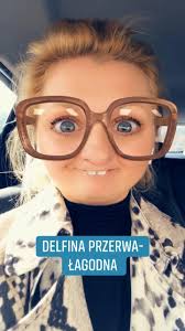 Dzień dobry mówi nasz organizator Edyta Markiewicz-Brzozowska dyrektor Domu  Kultury w Konstancinie „Hugonówki”, gdzie będziemy gościć uczestników  naszej konferencji.