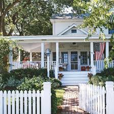 Here Are The Best Ways To Decorate With Red White And Blue Year Round Old Farm Houses Porch Design House Exterior