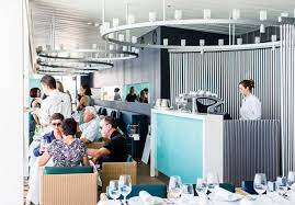 Preço médio 150 au$ brunch 55 au$ reservar. Icebergs Dining Room And Bar