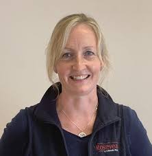 Anita Rennie's Instagram, Twitter & Facebook