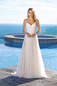 📧 kerpen@cecile.de 🌐 www.cecile.de 💕 # brautmode # bride2022 # bridestyle # brautmode2022 # bridetobe # braut # newseason # newbridallook # cecile # hochzeitskleider # weddinginspo # bridal # sposa # gelinlik # gelin # weddingdress # hochzeitskleid # millanova # milla # lorenzorossi Ladybird 2019 Brautkleid 419022 Brautkleid Schlicht Brautkleid Vintage Kleider Hochzeit