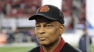 USC legend Ronnie Lott gives chilling speech after spring practice (listen  to this)