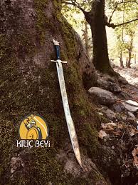 Bu gibi süreçlerde osman gazi'nin başarılarını anlatmak için, pek çok farklı senaryo yazılmış ve özellikle destanlar kitapları doldurmuştur. Ertugrul Gazi Kilici Kucuk Boy Kilicbeyi