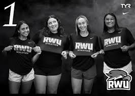 Our next freshman spotlight goes to Daisy Brewer! Daisy is from Yarmouth,  ME and specializes in mid distance and distance freestyle. She is currently  undeclared and can speak french!