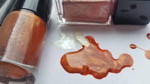 Ohne endlich einen öko nagellack ohne formaldehyd und ohne lösungsmittel. Nagellackflecken Entfernen Muttis Haushaltstipps De