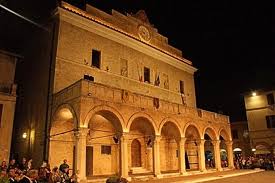 Il suo corpo è stato trovato incorrotto nel xi secolo. Montefalco Celebrazioni Di Santa Chiara Della Croce