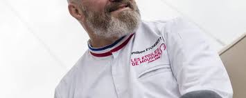 En 2016 vincent larvol, l'un des restaurateurs de cauchemar en cuisine sur m6 avec philippe etchebest, a été contraint de vendre son établissement et est devenu sdf. Cauchemar En Cuisine Philippe Etchebest Debarque A Tarbes