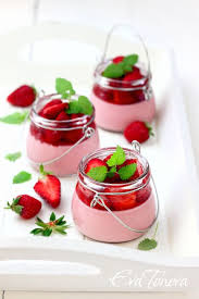 Cupcakesandthings Strawberry Panna Cotta In Bulgarian Translate To English From Sidebar Eva S Kitchen Desserts Food Eat Dessert