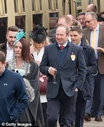 The cheltenham festival is the ultimate jump racing date on the calendar and the most thrilling event imaginable. Ø¯Ø§Ù„Ø³ÙŠØª ØºÙÙˆØ± ÙØ¯Ø§Ù† Cheltenham Gold Cup Dress Code Psidiagnosticins Com
